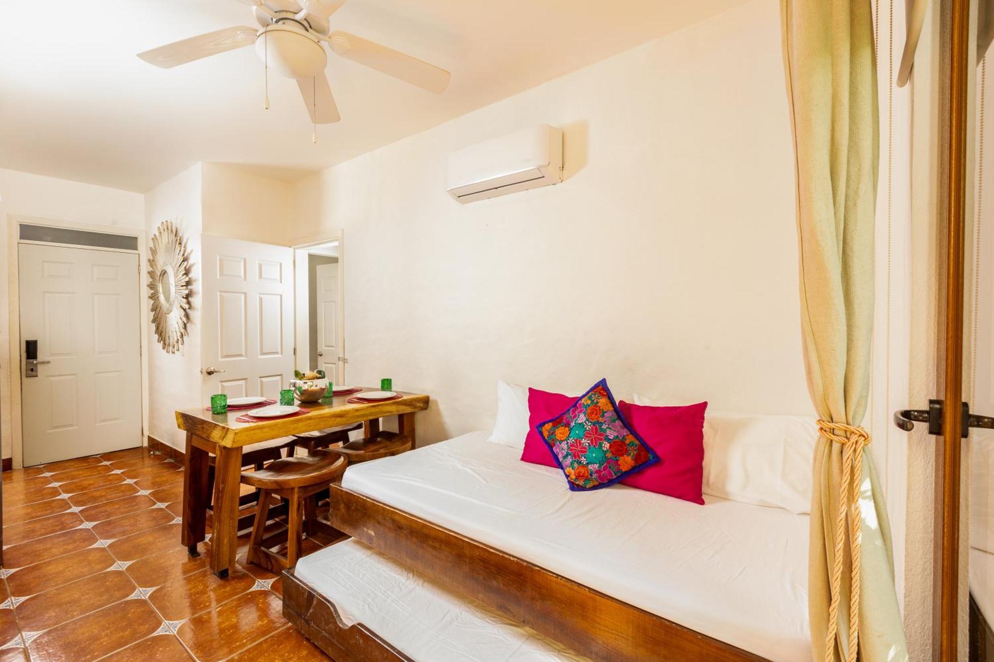 Hotel Casa Loteria -Pueblito Sayulita- Colorful, Family And Relax Experience With Private Parking And Pool Zewnętrze zdjęcie